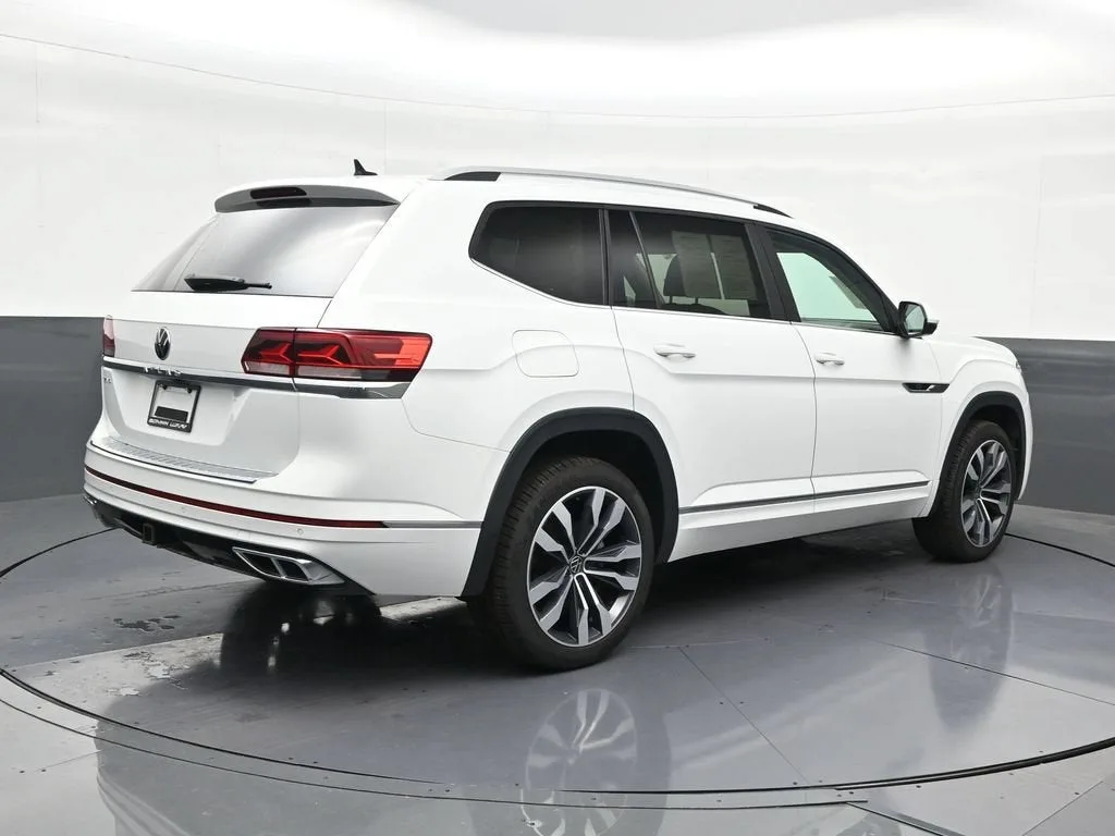 2021 Volkswagen Atlas 3.6L V6 SEL R-Line photo 5