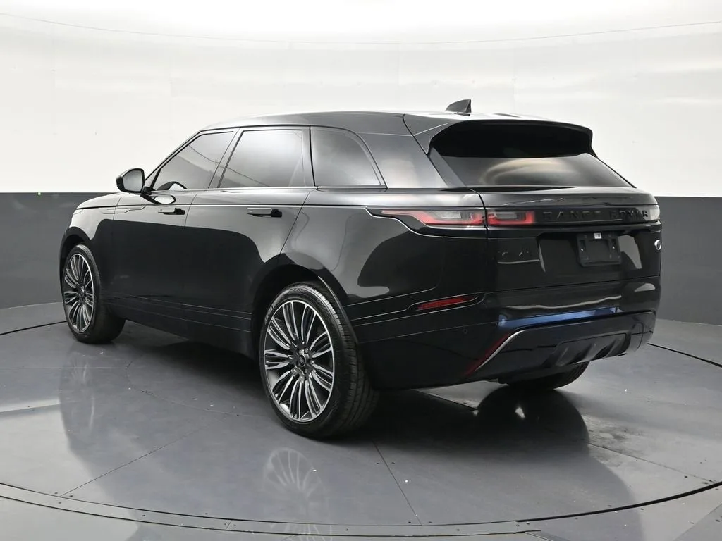 2022 Land Rover Range Rover Velar R-Dynamic S photo 3