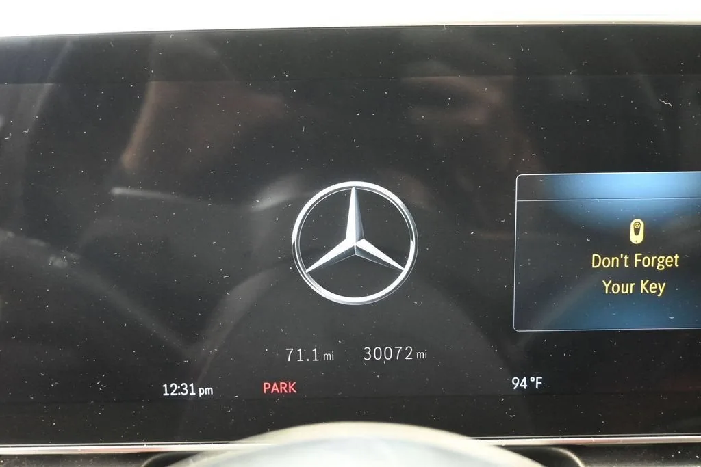 2024 Mercedes-Benz GLC 300 SUV photo 12