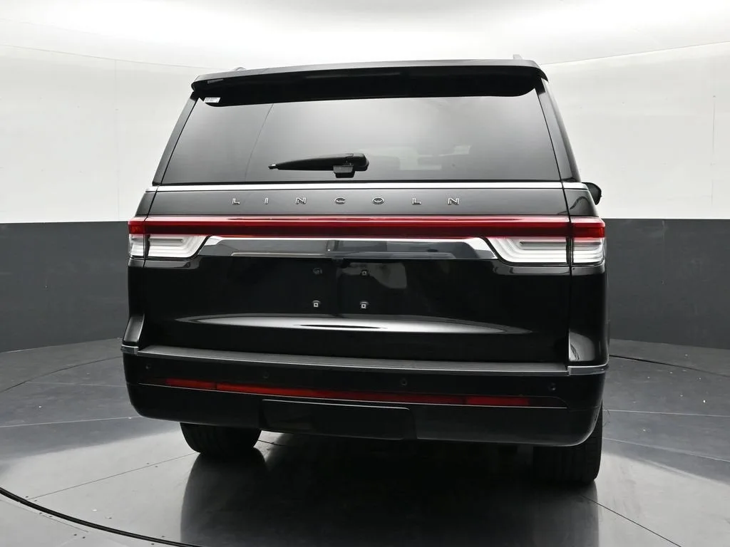 2024 Lincoln Navigator Black Label L photo 4