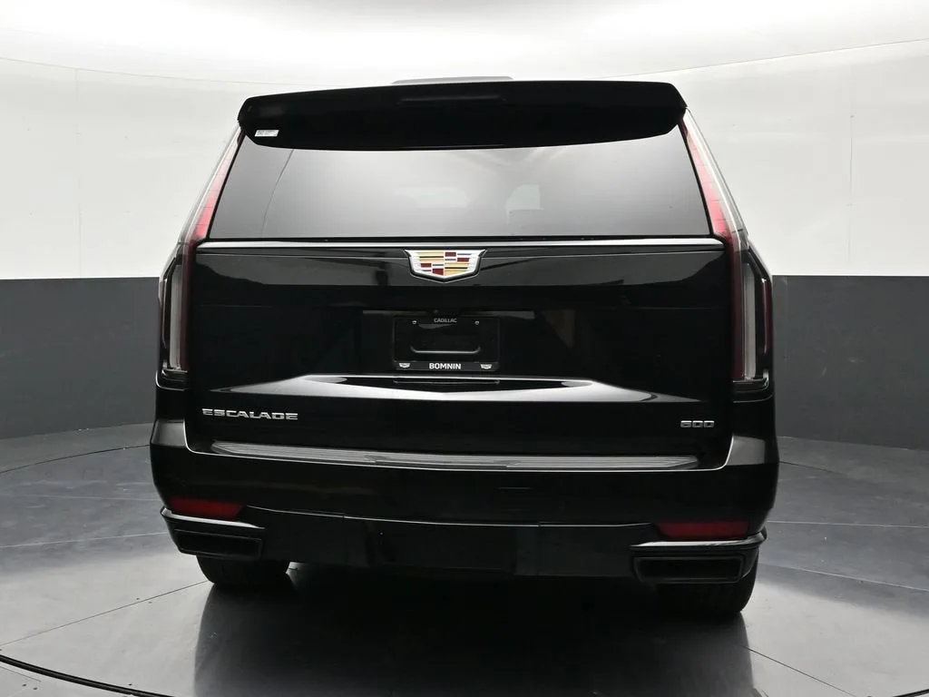 2024 Cadillac Escalade Sport Platinum photo 4