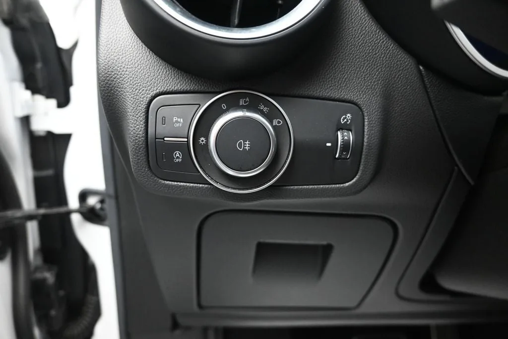 2024 Alfa Romeo Stelvio Ti photo 11
