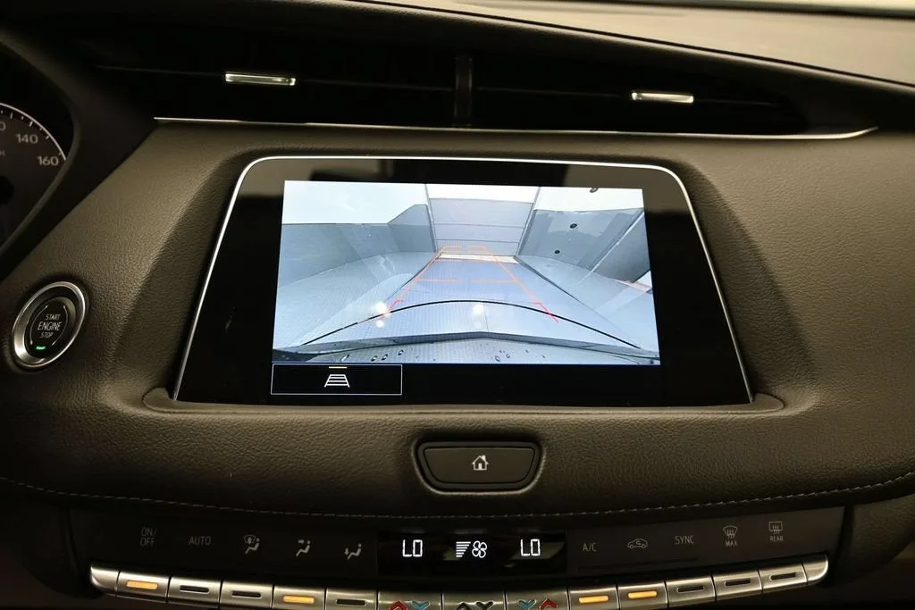 2023 Cadillac XT4 Luxury photo 11