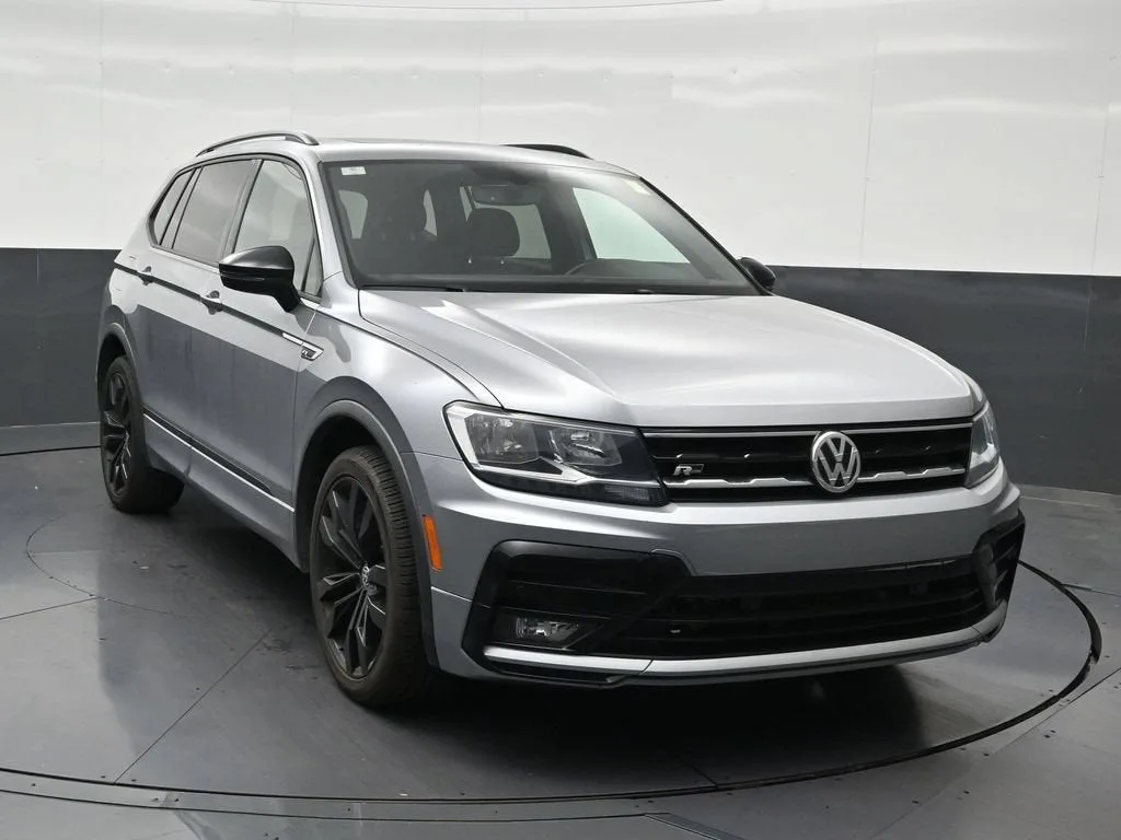 2021 Volkswagen Tiguan 2.0T SE R-Line Black photo 8
