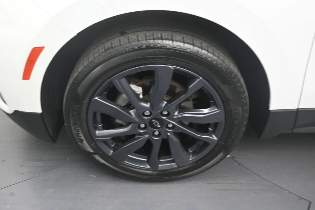 2024 Chevrolet Equinox RS photo 9