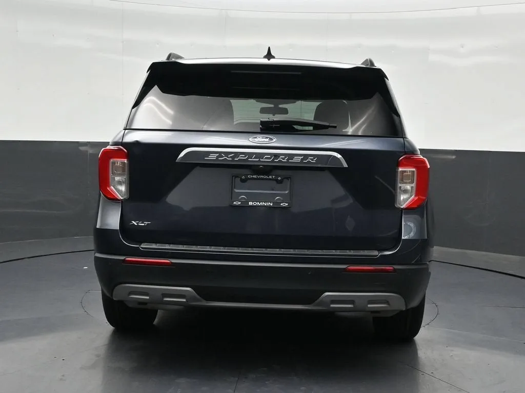 2022 Ford Explorer XLT photo 4