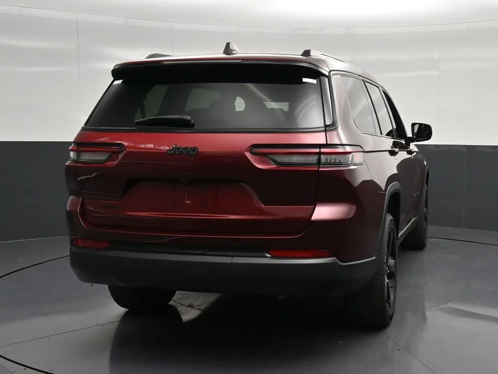 2023 Jeep Grand Cherokee L Altitude photo 2