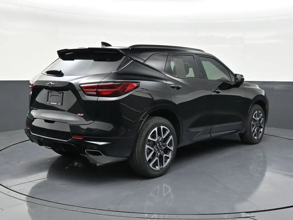 2023 Chevrolet Blazer RS photo 5