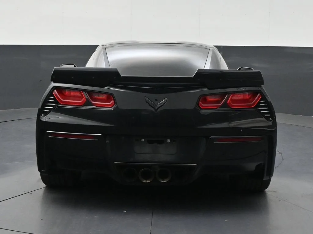 2016 Chevrolet Corvette Stingray 1LT photo 4