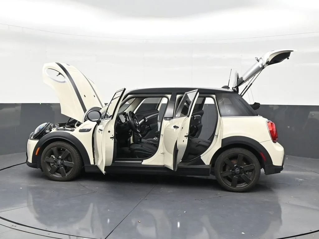 2022 MINI Hardtop 4 Door Cooper S photo 30