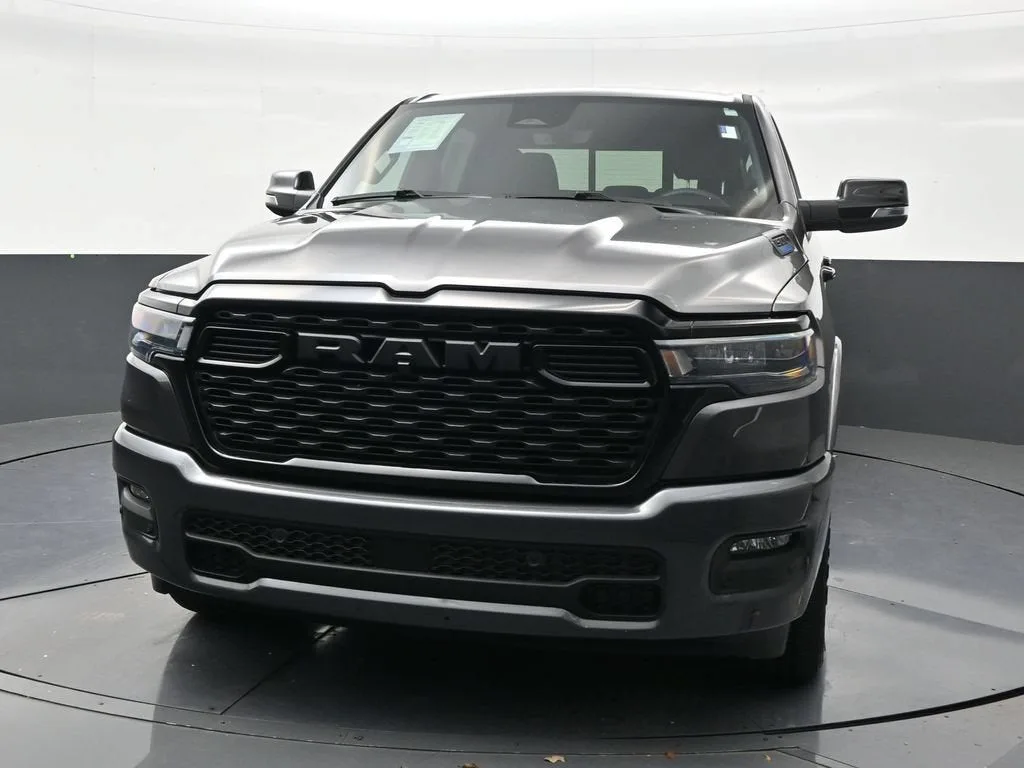 2025 RAM 1500 Big Horn Crew Cab 4x2 5'7" Box photo 8