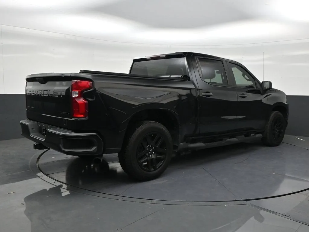 2022 Chevrolet Silverado 1500 LTD Custom photo 5
