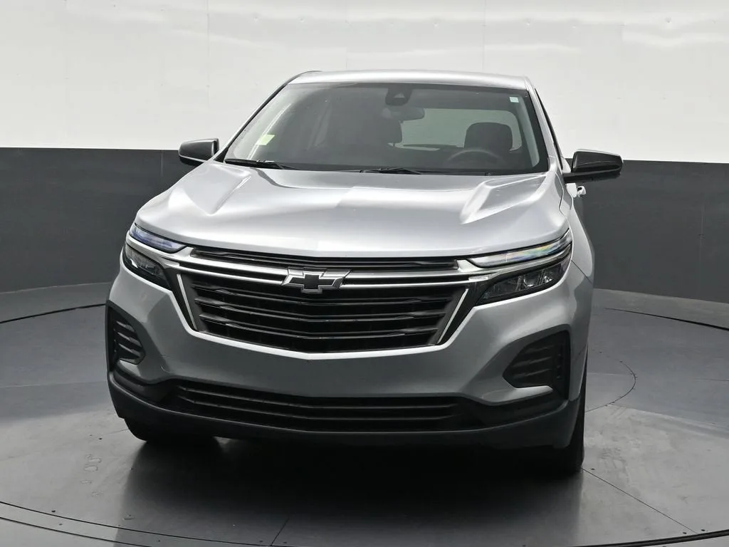 2024 Chevrolet Equinox LS photo 9