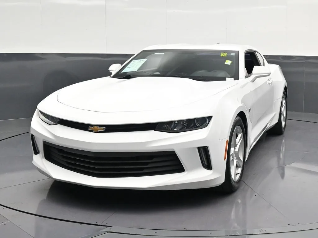 2018 Chevrolet Camaro 1LS photo 6