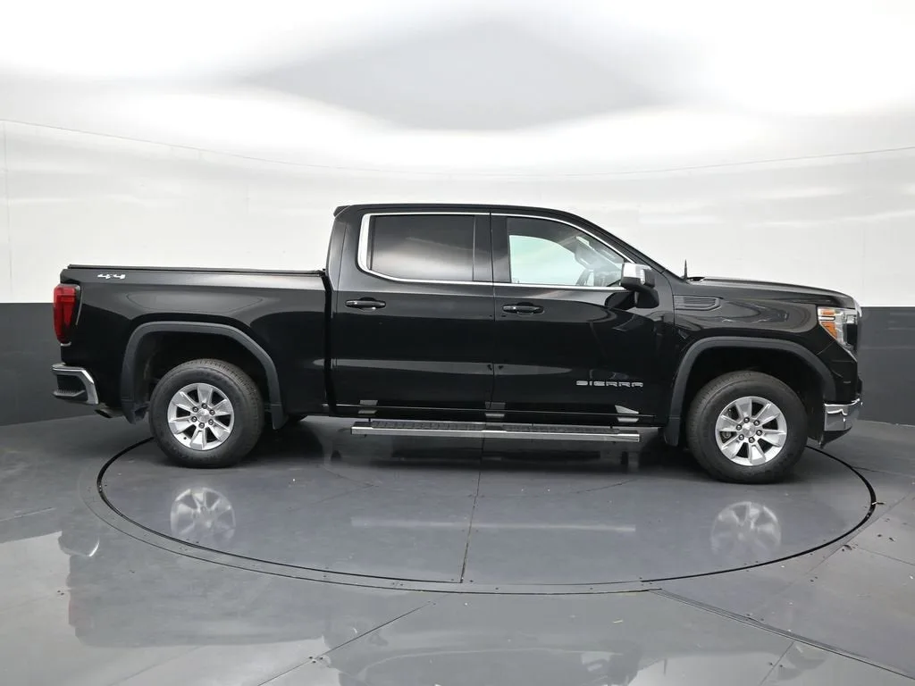 2022 GMC Sierra 1500 Limited SLE photo 6