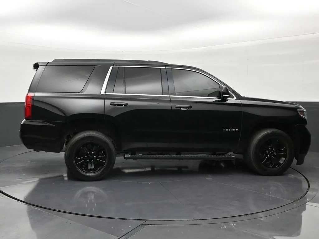 2019 Chevrolet Tahoe LS photo 6