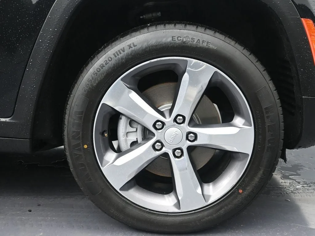 2021 Jeep Grand Cherokee L Limited photo 9