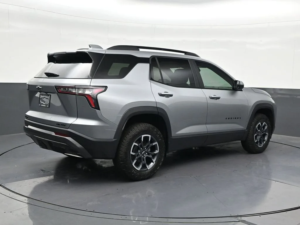 2026 Chevrolet Equinox ACTIV photo 5