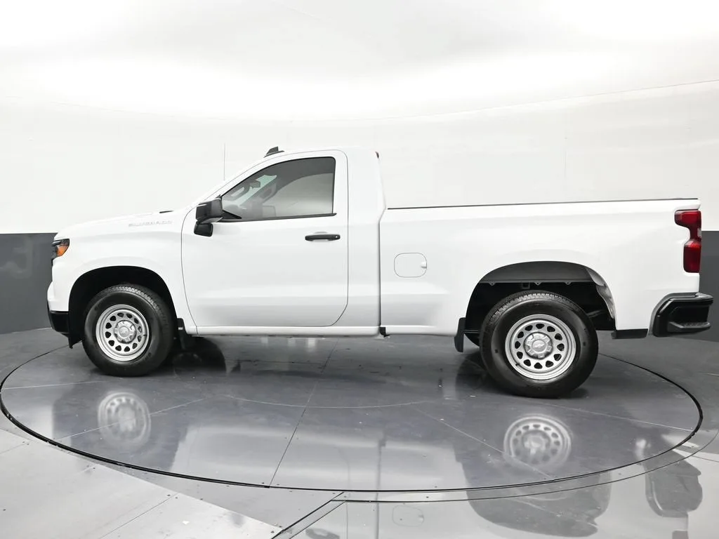 2026 Chevrolet Silverado 1500 WT photo 2