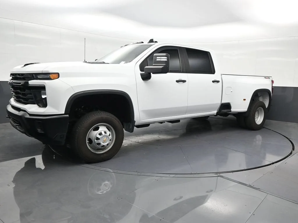 2025 Chevrolet Silverado 3500 HD WT DRW photo 3