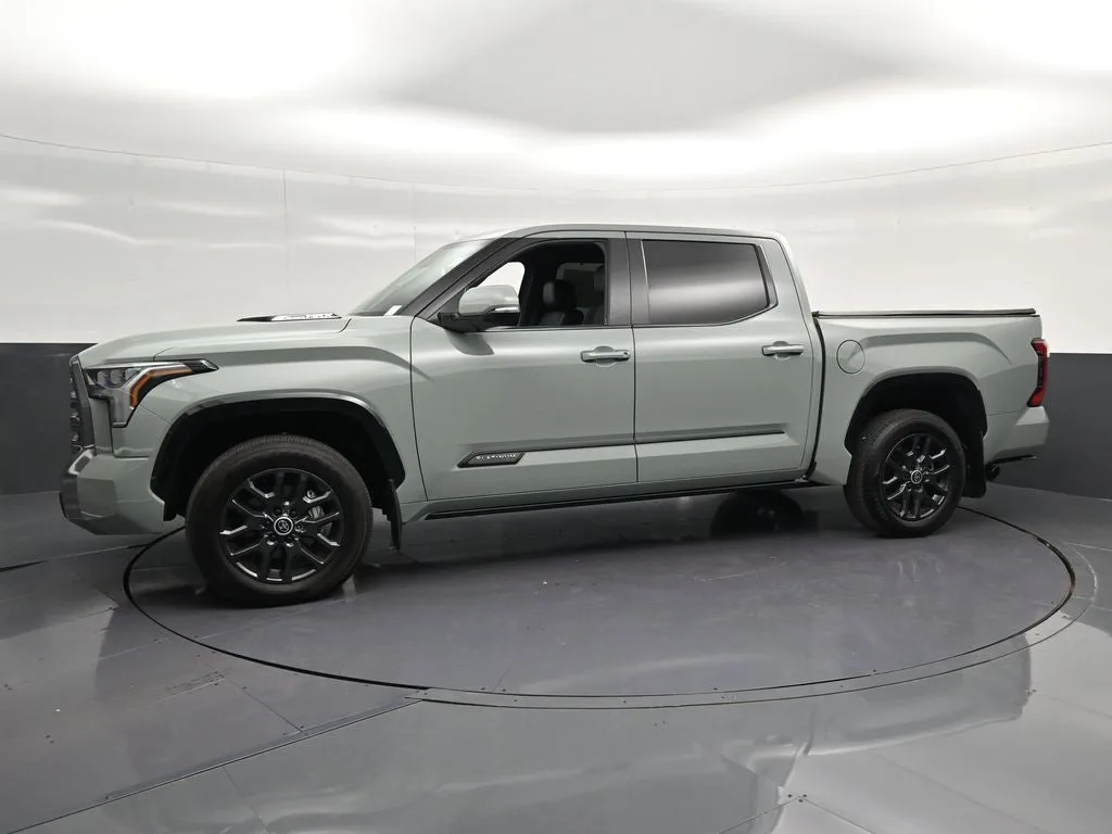 2024 Toyota Tundra Hybrid Platinum photo 7