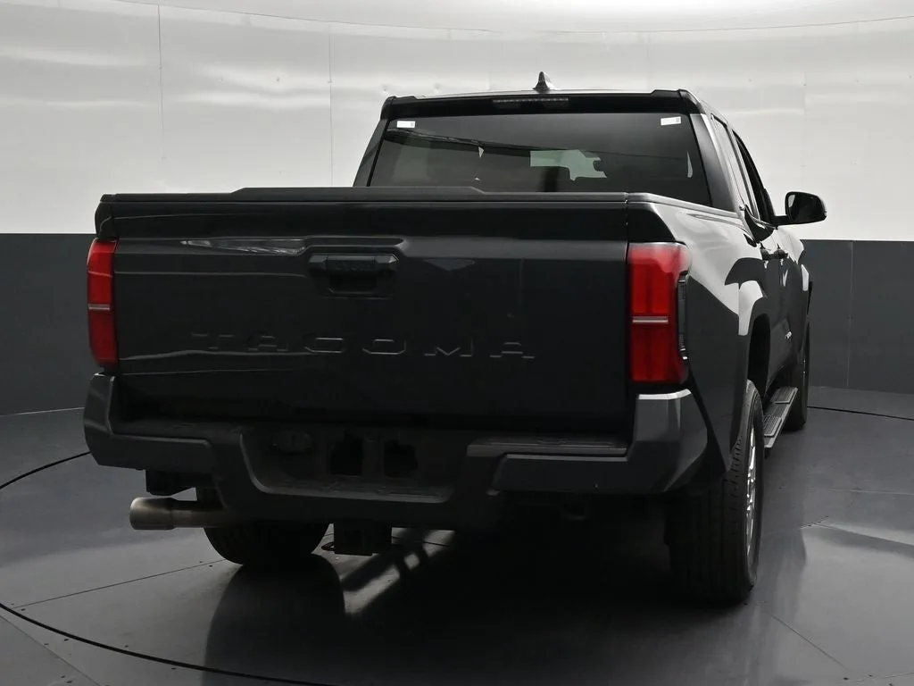 2025 Toyota Tacoma SR5 photo 2