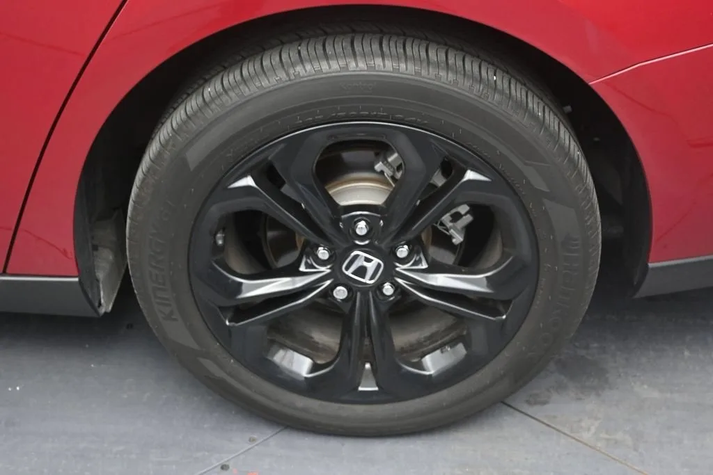 2025 Honda Accord Sedan SE photo 9