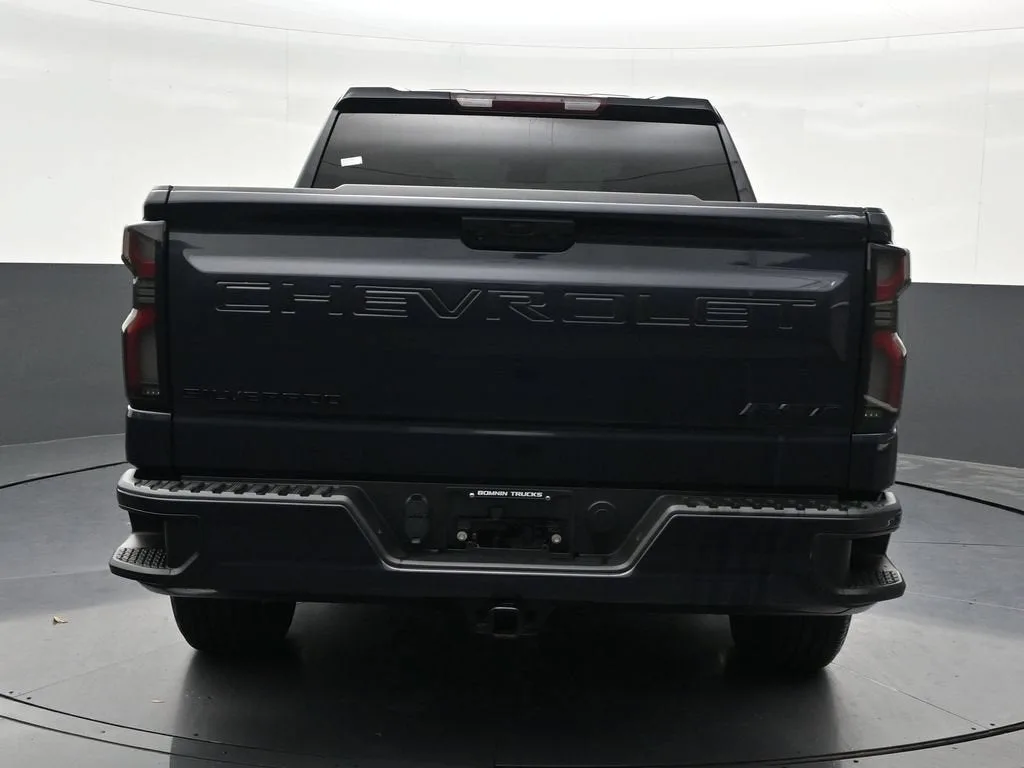 2023 Chevrolet Silverado 1500 RST photo 4