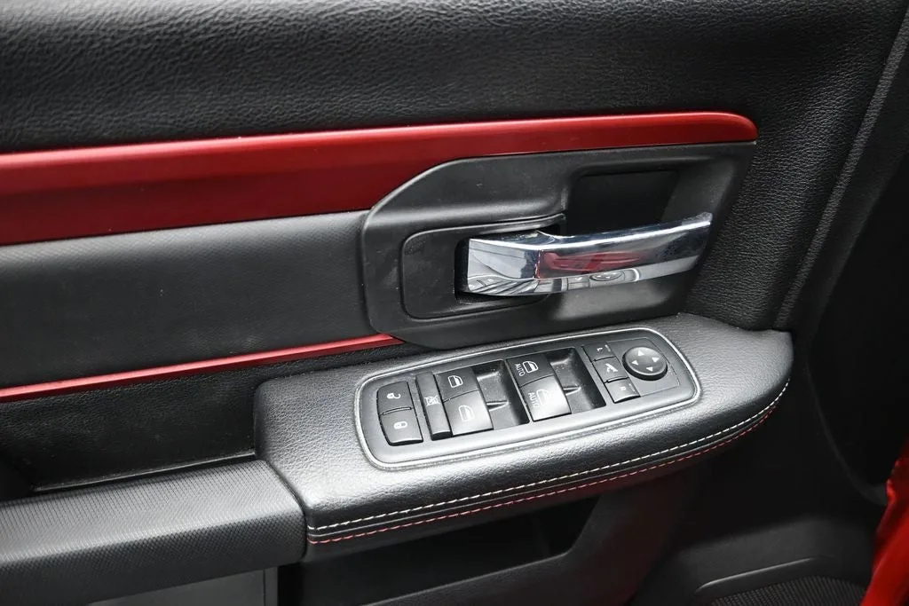 2017 RAM 1500 Rebel photo 10