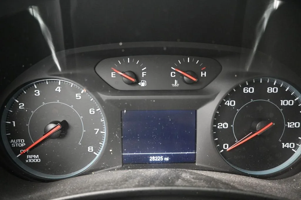 2023 Chevrolet Equinox LS photo 11