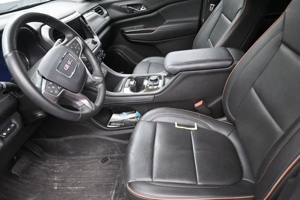 2023 GMC Acadia AT4 photo 12