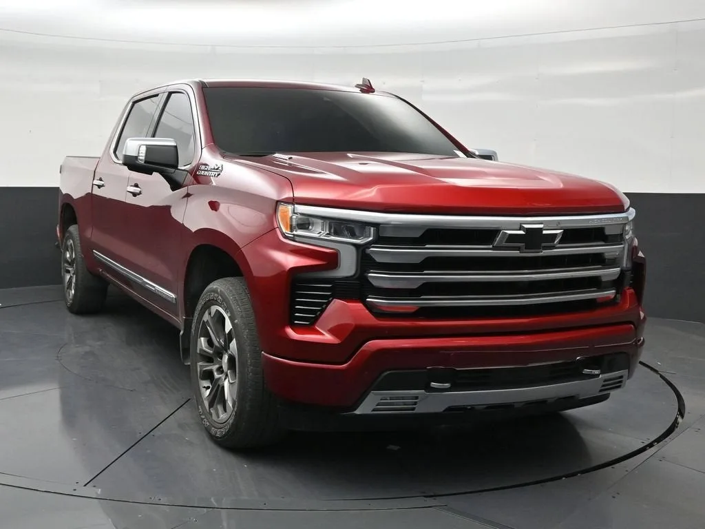 2024 Chevrolet Silverado 1500 High Country photo 7