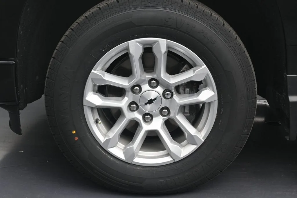 2023 Chevrolet Silverado 1500 RST photo 9