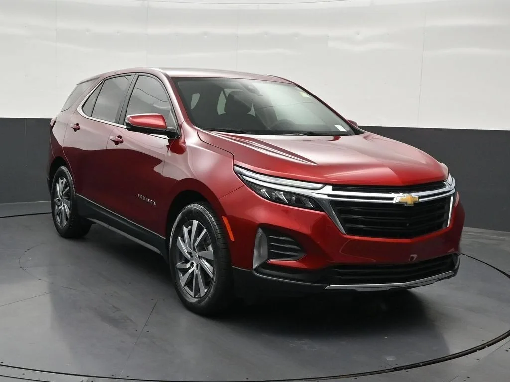 2024 Chevrolet Equinox LT photo 8