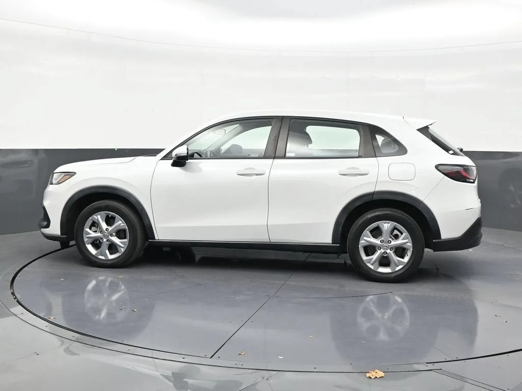 2023 Honda HR-V 2WD LX photo 2