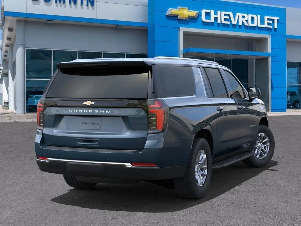 2025 Chevrolet Suburban LS photo 4
