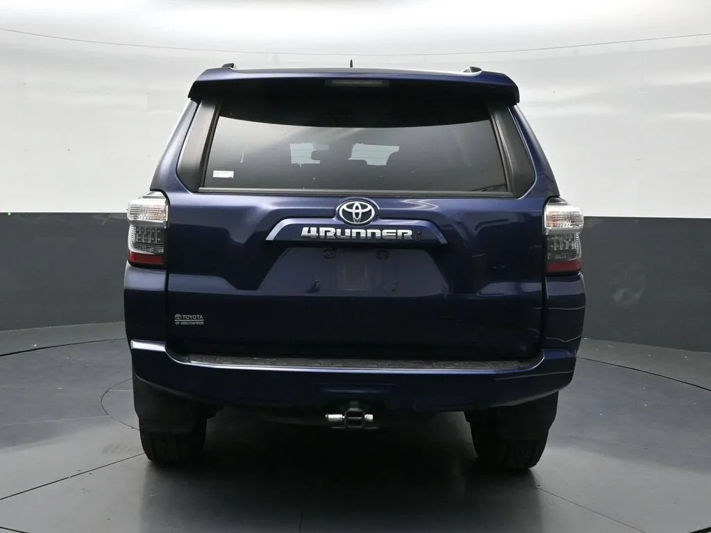2024 Toyota 4Runner SR5 photo 4