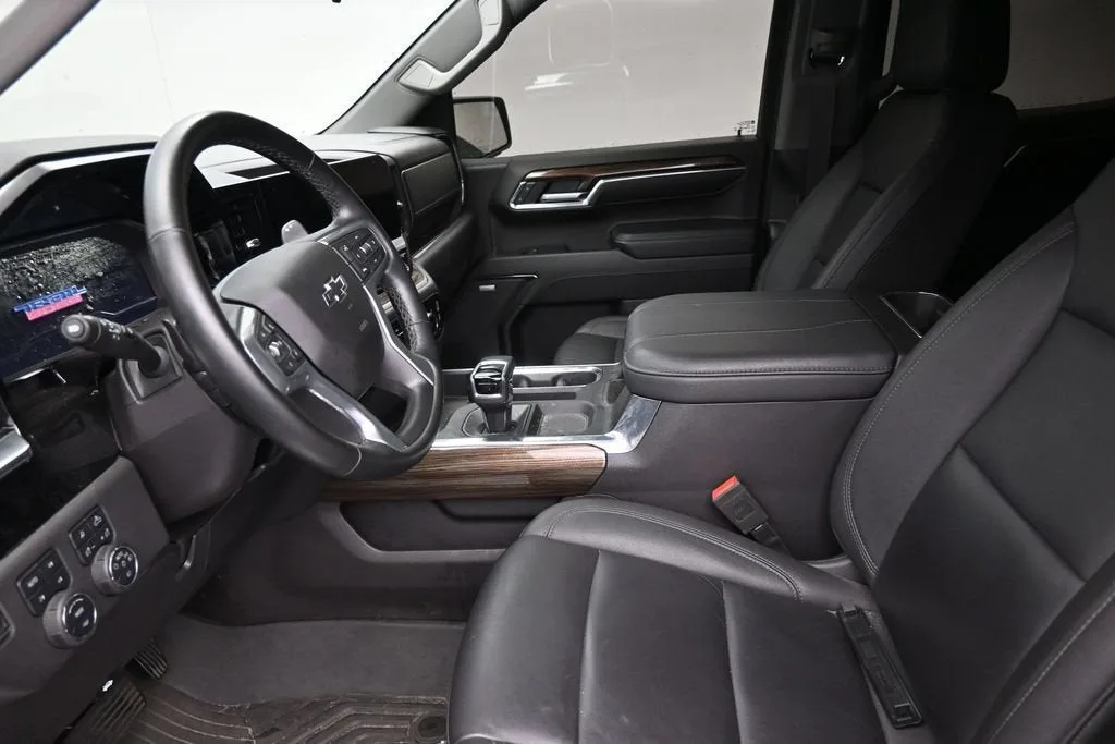 2024 Chevrolet Silverado 1500 LT Trail Boss photo 12
