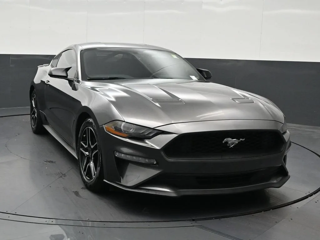 2020 Ford Mustang EcoBoost photo 8