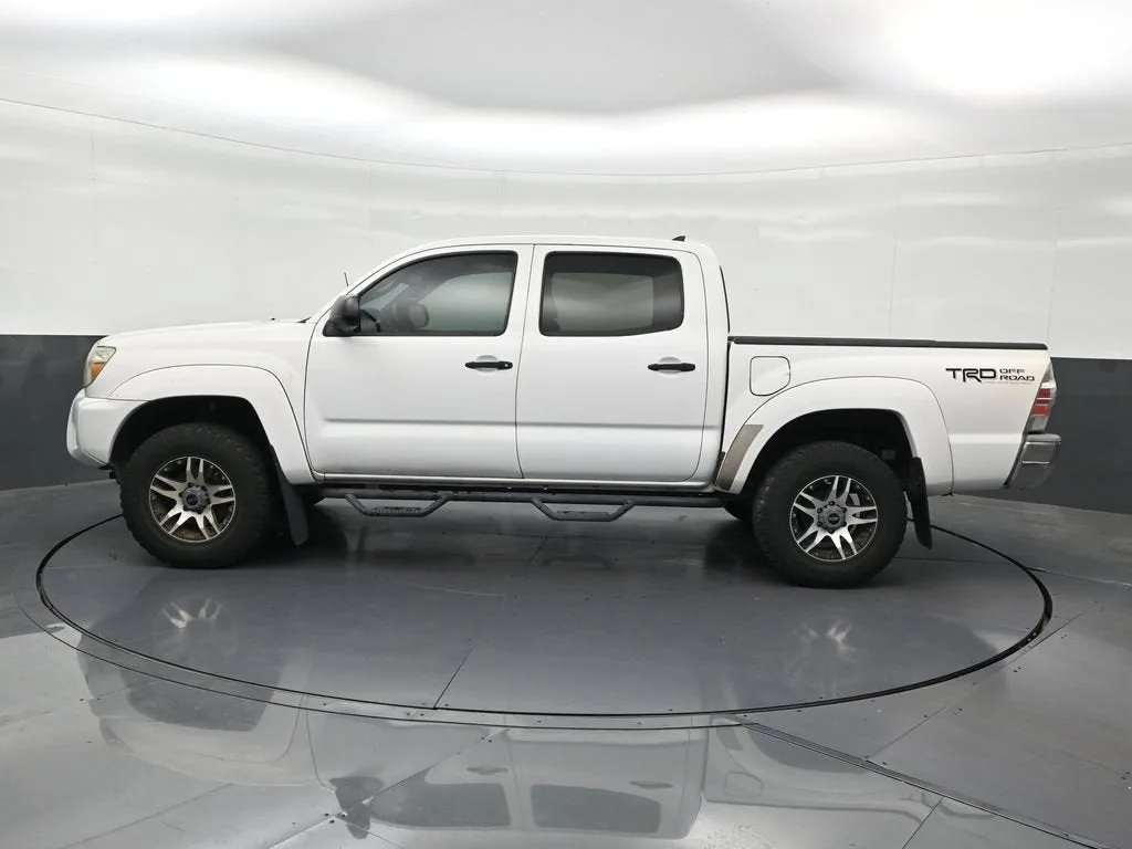 2012 Toyota Tacoma PreRunner photo 2