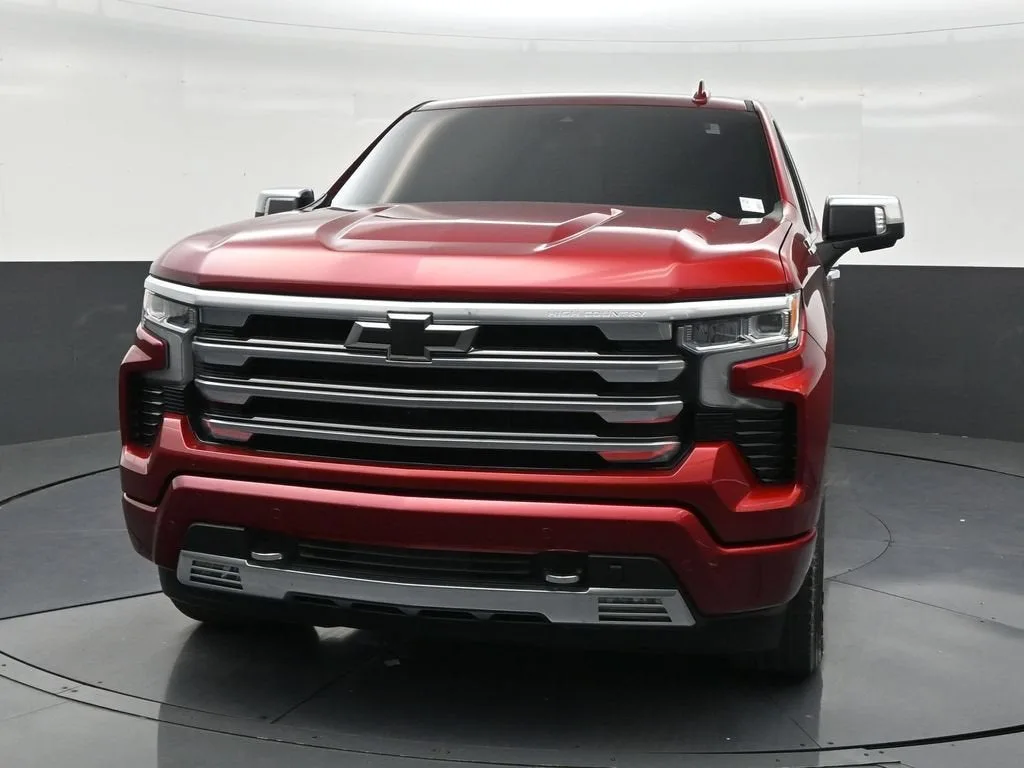 2024 Chevrolet Silverado 1500 High Country photo 8