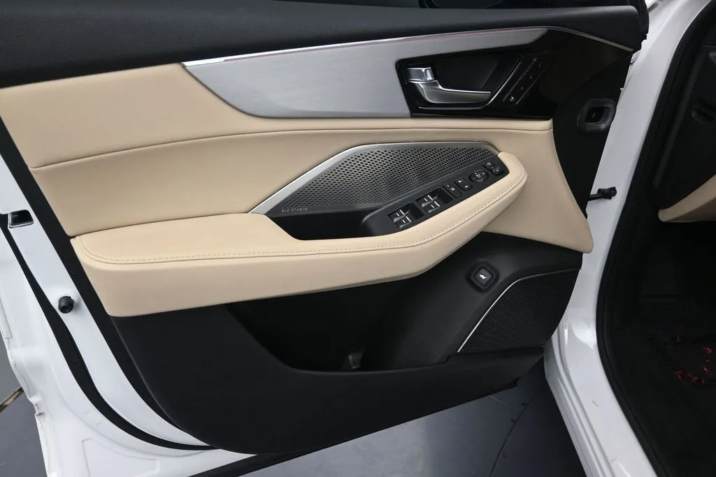 2023 Acura MDX Technology Package photo 11