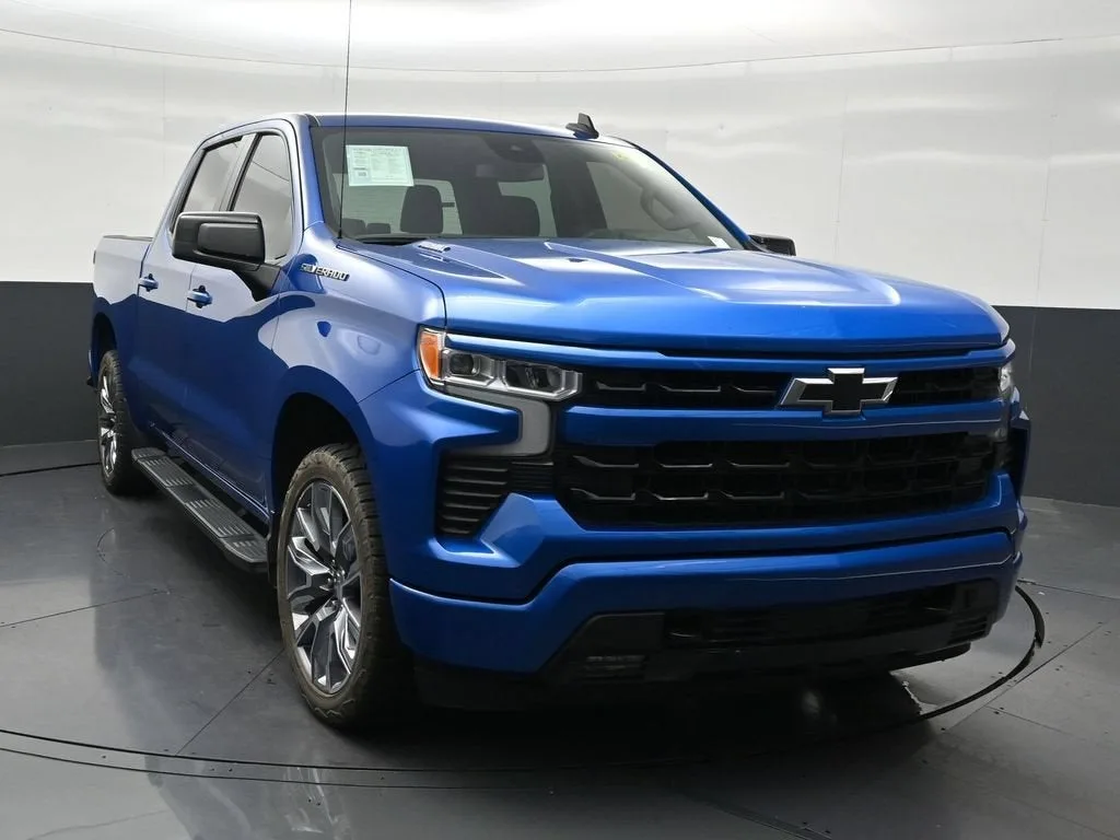2024 Chevrolet Silverado 1500 RST photo 8