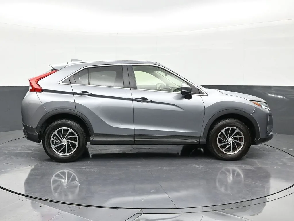 2020 Mitsubishi Eclipse Cross ES 1.5T AWC photo 6