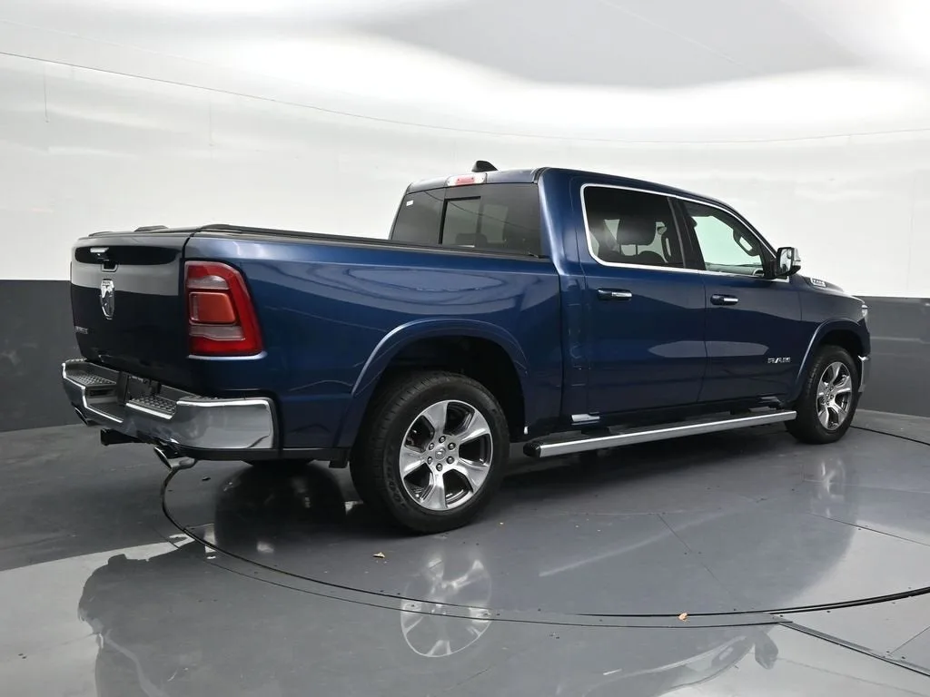 2022 RAM 1500 Laramie Crew Cab 4x2 5'7" Box photo 5