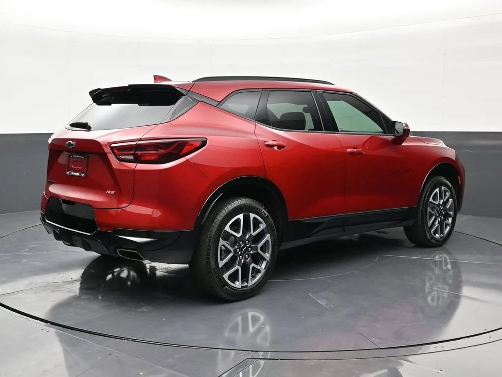 2025 Chevrolet Blazer RS photo 5