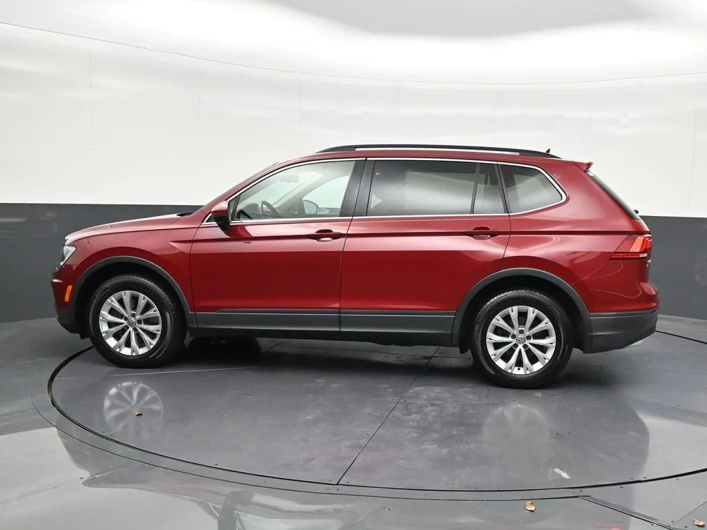 2019 Volkswagen Tiguan SE photo 2