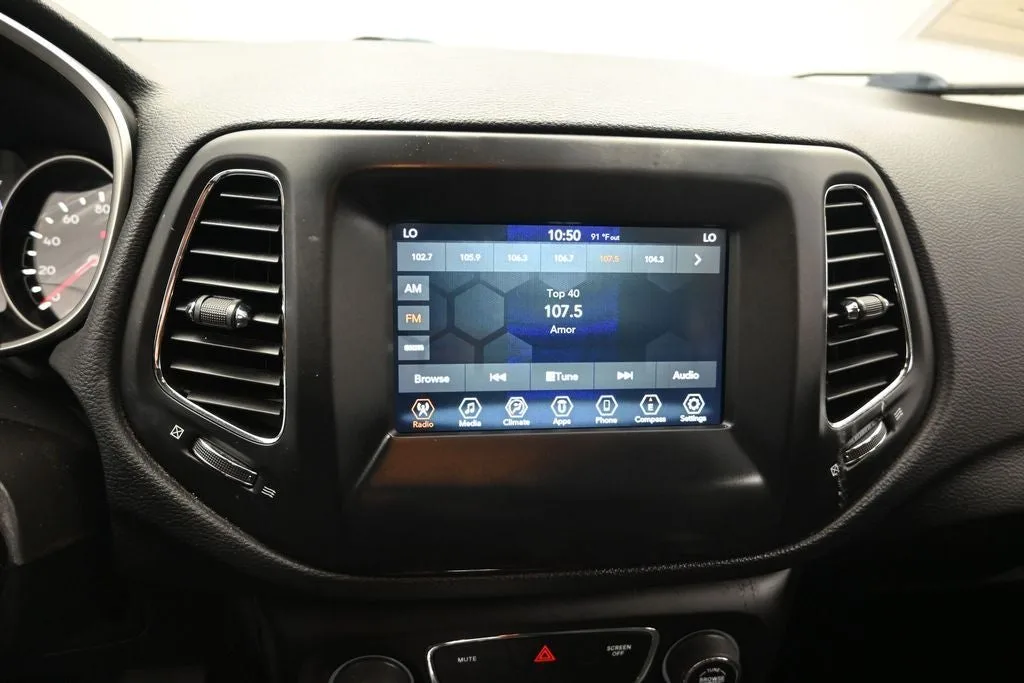 2021 Jeep Compass Latitude photo 12