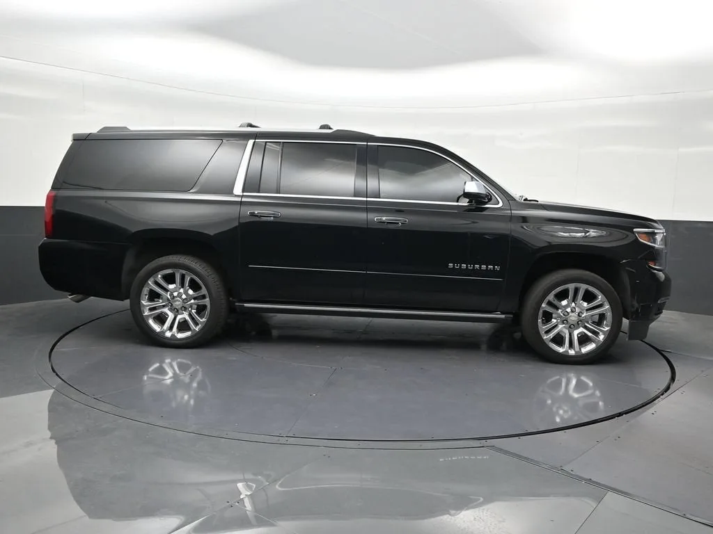 2020 Chevrolet Suburban Premier photo 7