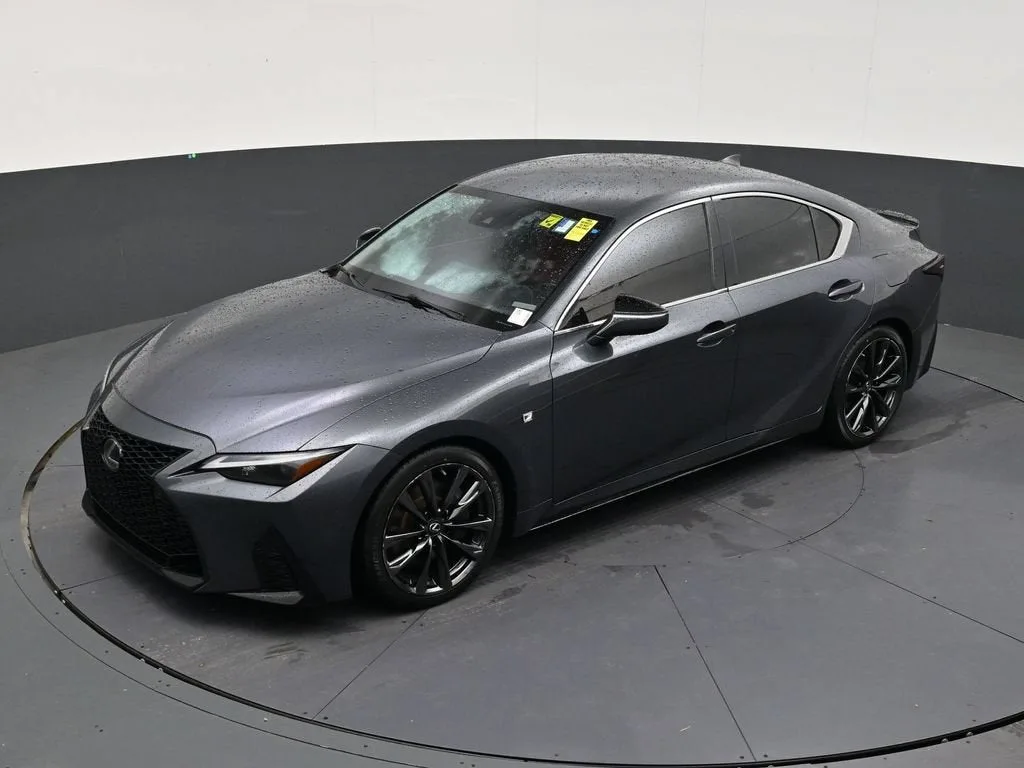 2021 Lexus IS 350 F SPORT photo 12